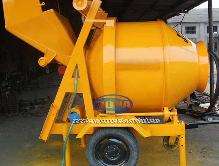 self loading concrete mixer for sale